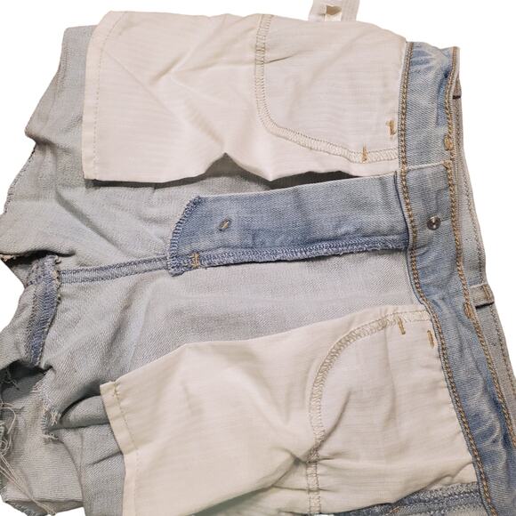 Abercrombie & Fitch High Rise Denim Shorts Light Wash Women's Size 2 Cut Offs - Picture 15 of 15